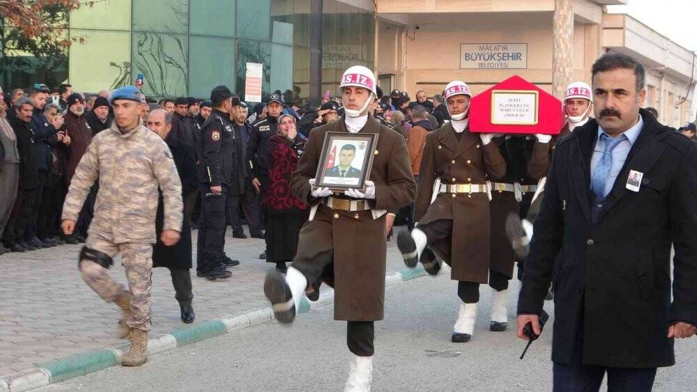 Konya'da trafik kazasında şehit olan askerler son yolculuğuna uğurlandı