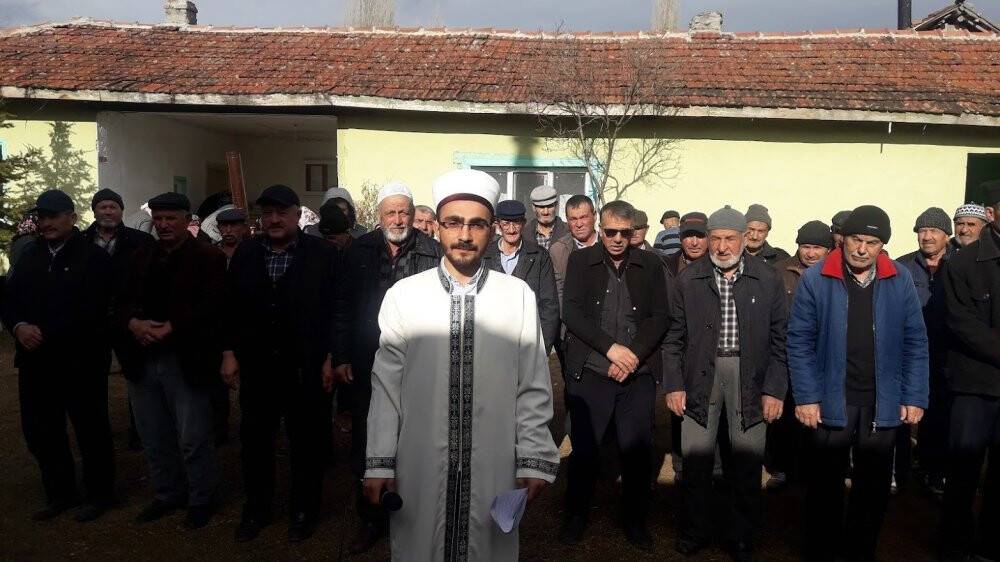 Köylüler yağmur duasına çıktı