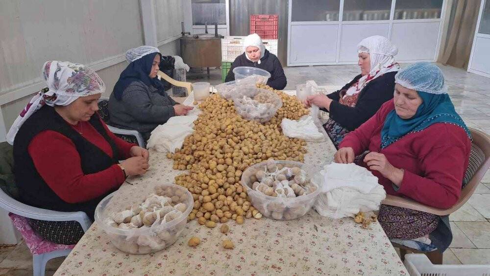 Nazilli’nin kestane şekeri, 10 bin kilometre ötede damakları lezzetlendiriyor