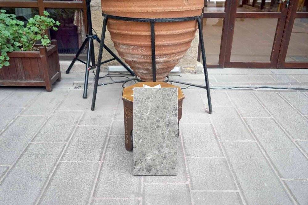 İstanbul Havalimanını süsleyen mermere coğrafi işaret.