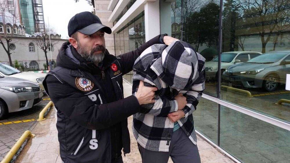 Eski uzman çavuşlar 139 bin 842 adet uyuşturucu hapla yakalandı