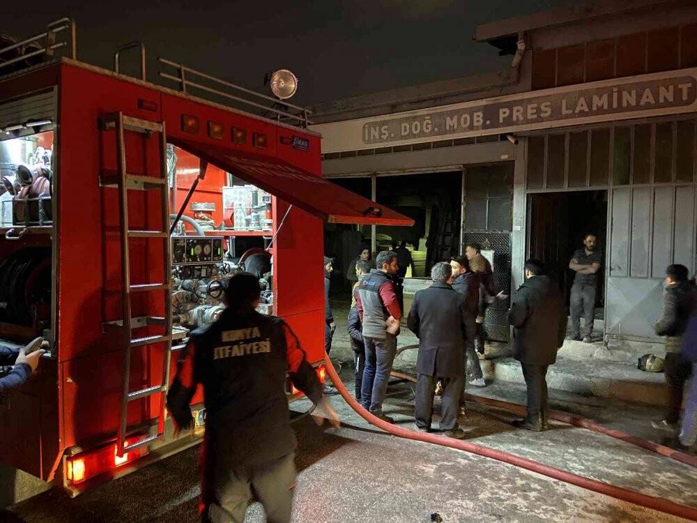 Konya’da mobilya atölyesinde yangın çıktı