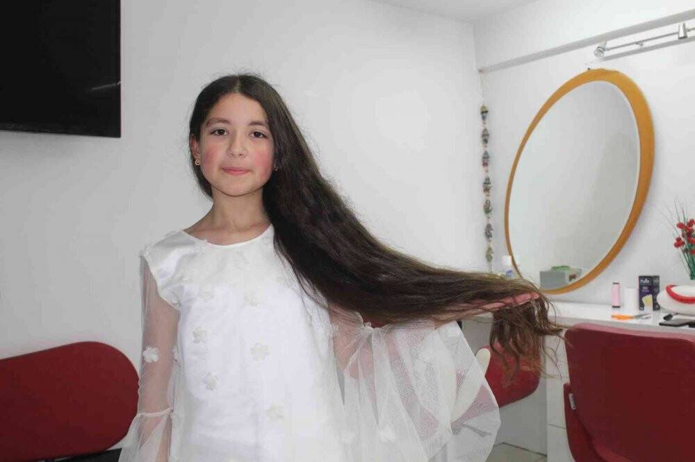 Küçük Zeynep'ten lösemili çocuklara örnek davranış