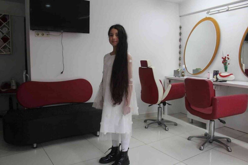 Küçük Zeynep'ten lösemili çocuklara örnek davranış