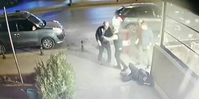 Restoran çıkışı tekme tokat darp edildi