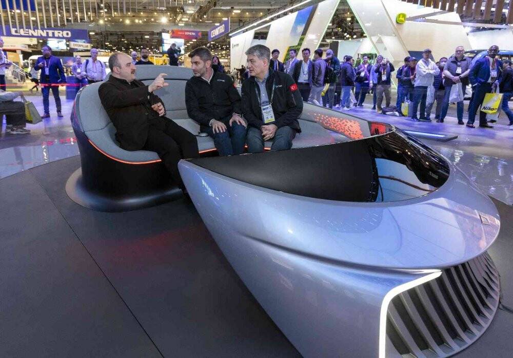 Bakan Varank, CEO’lar ve Türk startuplarla görüştü