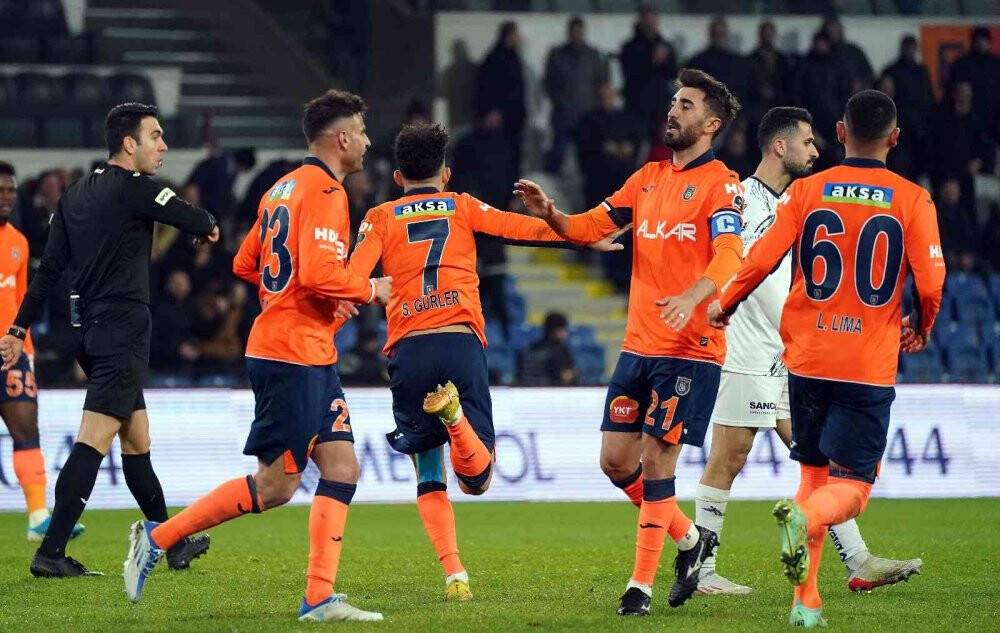 Başakşehir FK: 2 - Adana Demirspor: 1