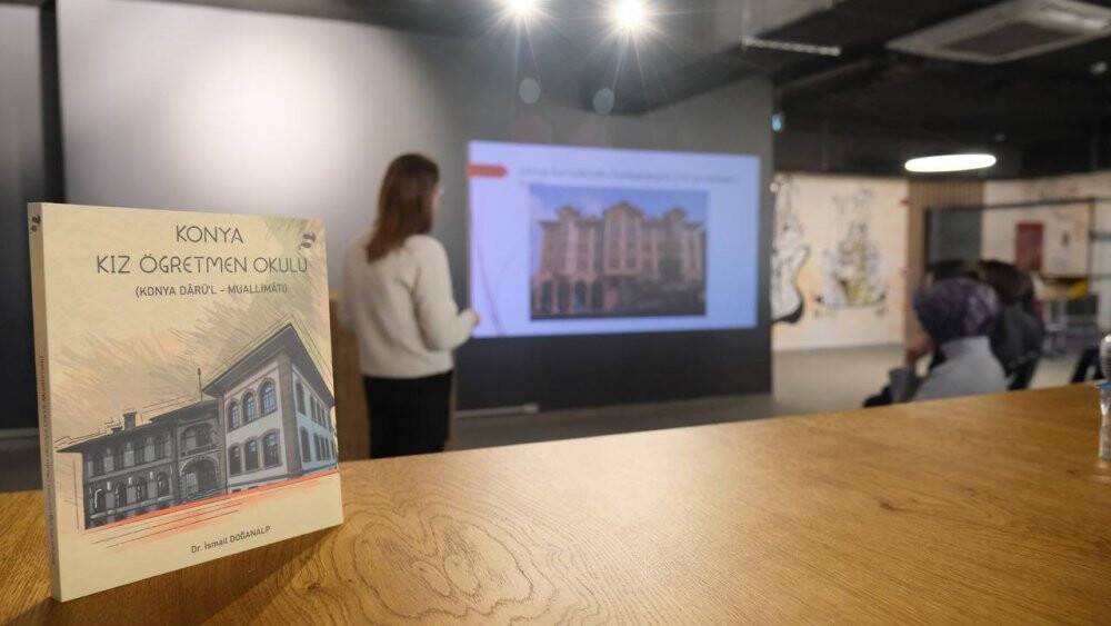Konya Darü’l Muallimat-ı eseri okurlarla buluştu