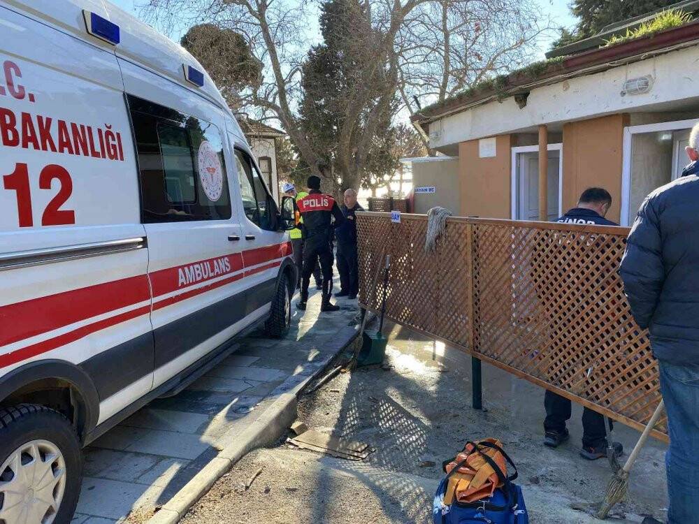 Tuvalette kalp krizi geçiren yaşlı adam hayatını kaybetti