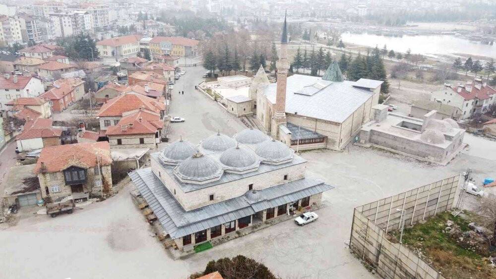 Konya’daki Eşrefoğlu Camisi’ni 6 ayda 157 bin kişi ziyaret etti