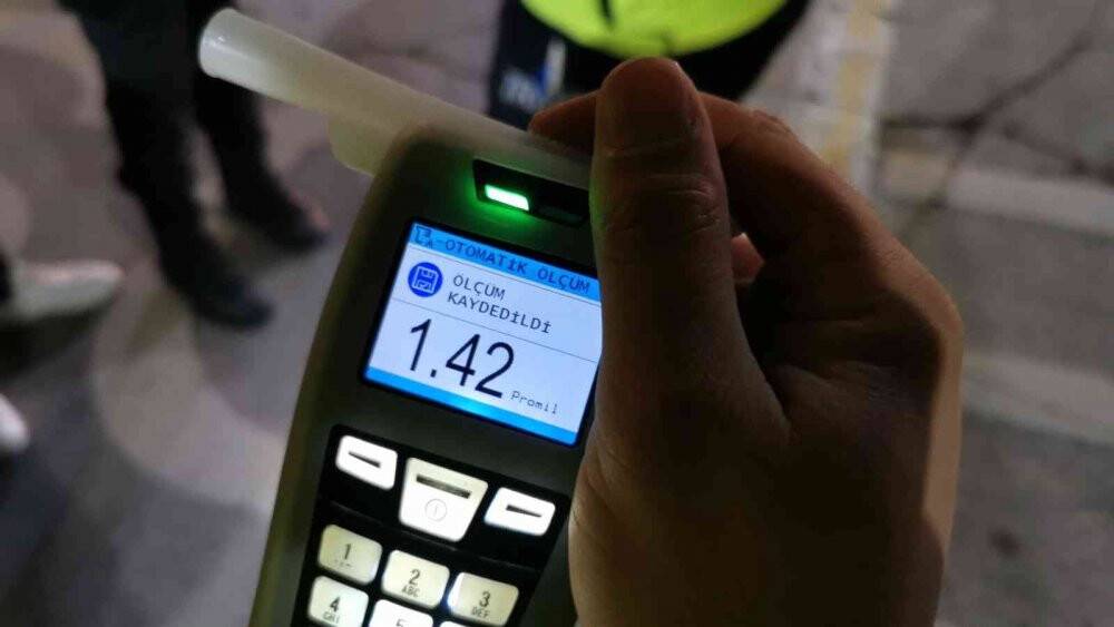 Alkollü yakalandı, Osmanlı'dan girdi Anadolu'dan çıktı