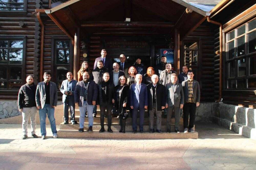 Başkan Akkaya gazetecilerle bir araya geldi