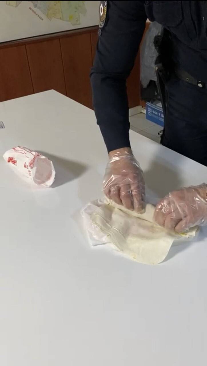 Çiğ köfte dürüm içinde uyuşturucu