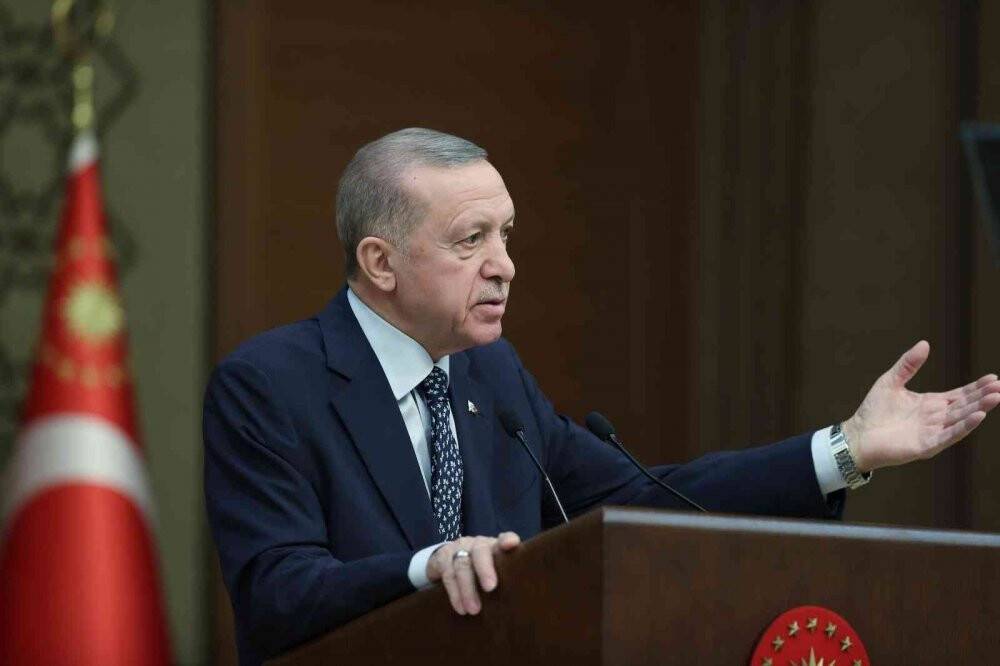 Cumhurbaşkanı Erdoğan'dan muhalefete başörtüsü mesajı