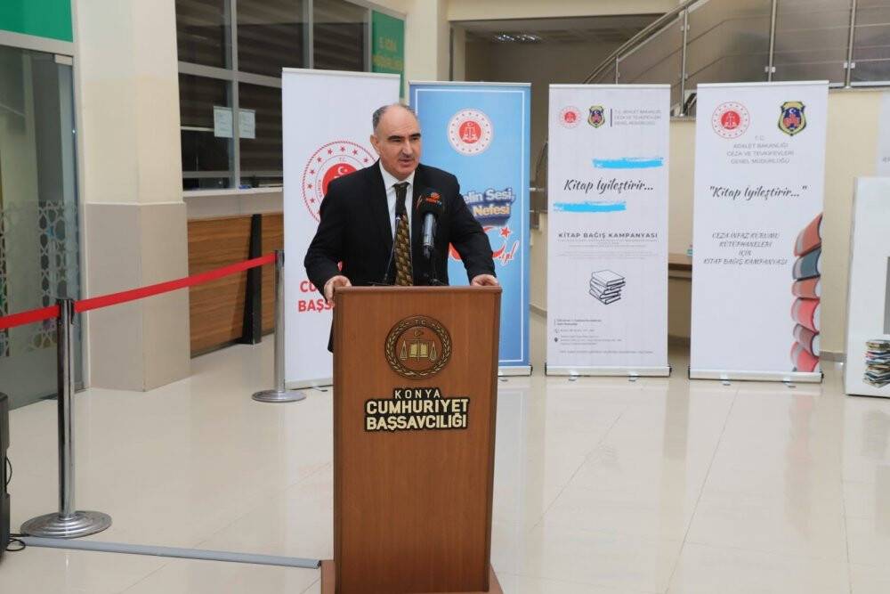 Konya Adliyesinde kitap bağış kampanyası başlatıldı