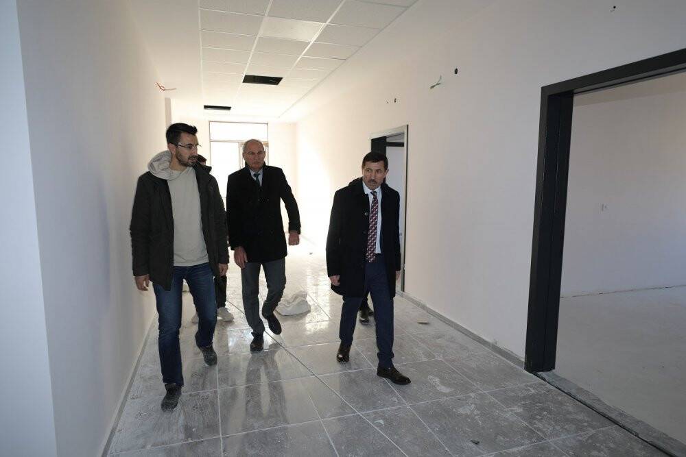 Nakipoğlu Sağlık Merkezi'nin inşaat çalışmaları tamamlanıyor