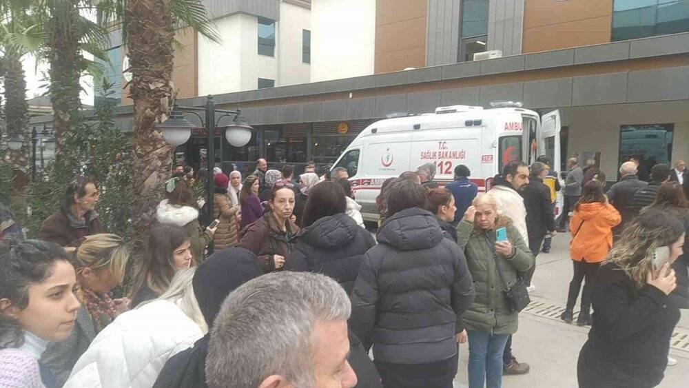 Yalova’da hastaneyi dumanlar sardı: Hastalar tahliye edildi