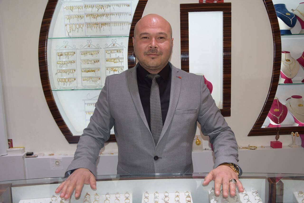 altin-rekor-ustune-rekor-kiriyor-2.jpg