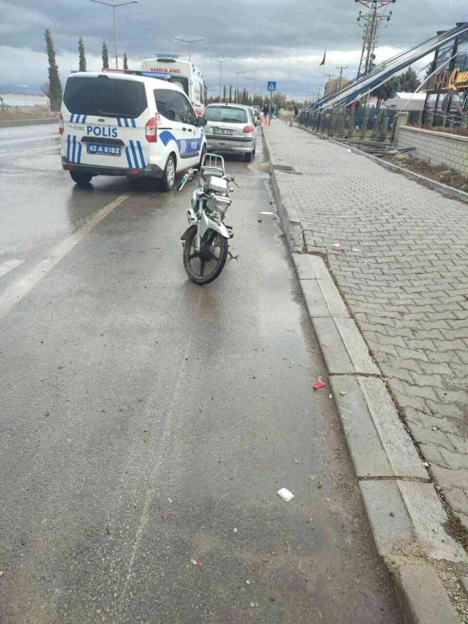 Konya’da 3 ayrı trafik kazasında 5 kişi yaralandı