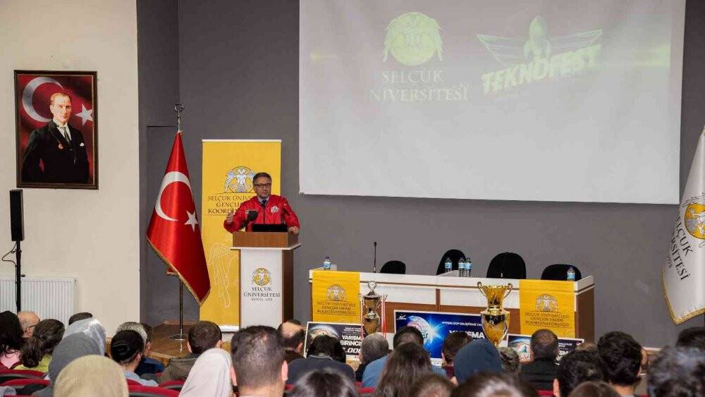 SÜ’de “TEKNOFEST 2023 Öğrenci Buluşması”