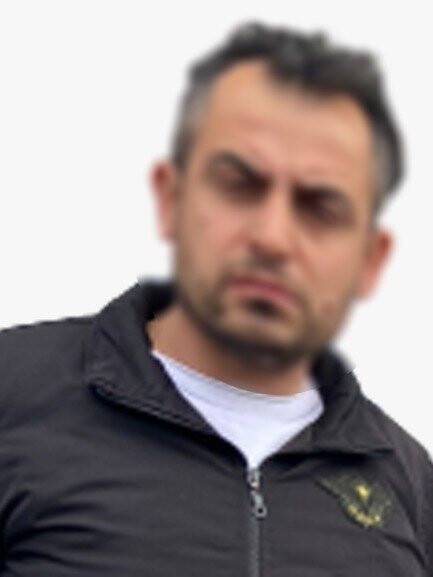 Bebek arabası çalmışlardı yakalandılar