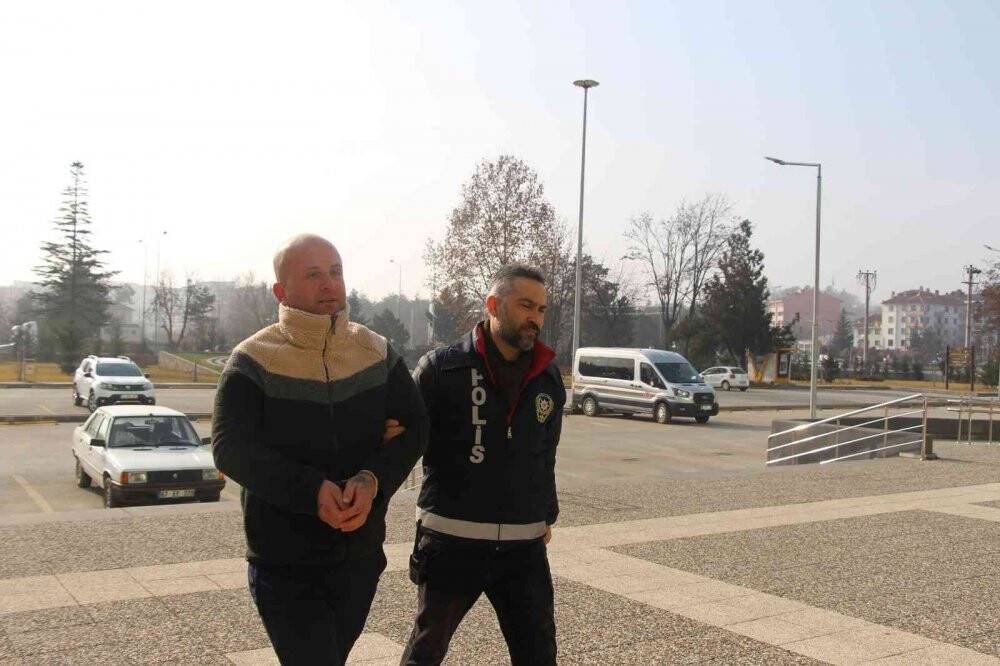 "Parayı göndereceğim" dedi, 81 koyunla kayıplara karıştı