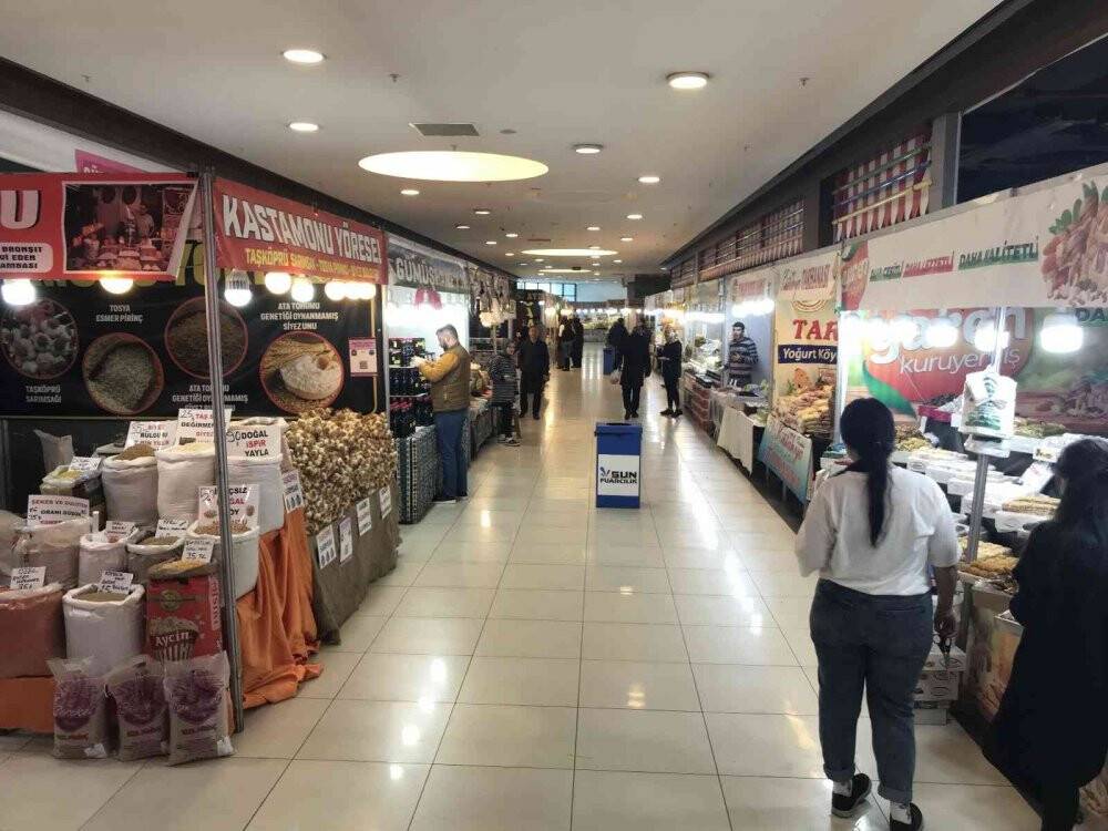 Türkiye'nin yöresel lezzetleri Konyalılara tanıtıldı