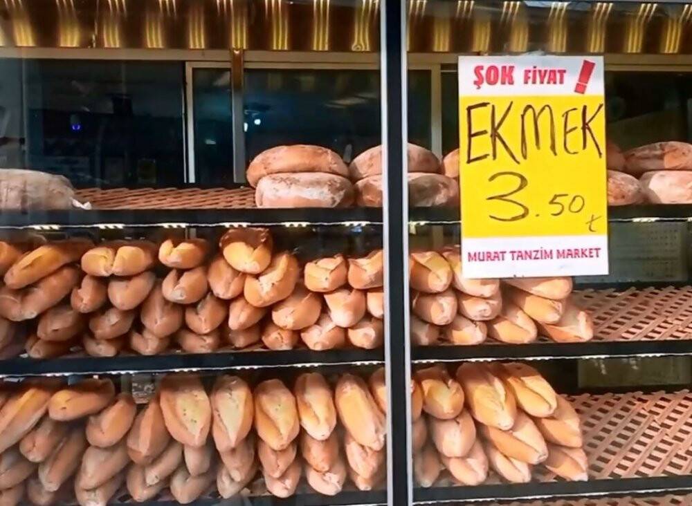 Fırıncılara kızdı, ekmek fiyatını 3,5 TL’ye düşürdü