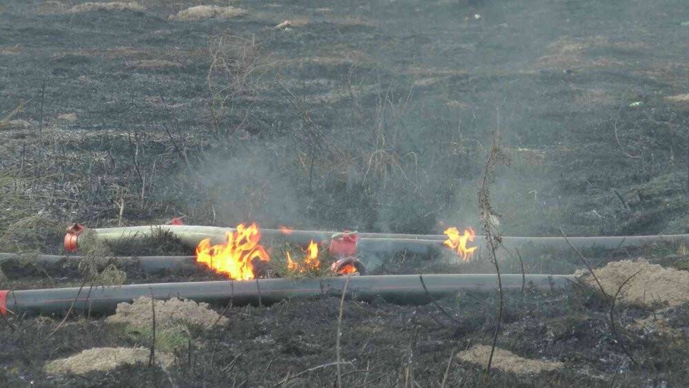 Isınmak için yaktı, 45 dekar alanı kül etti