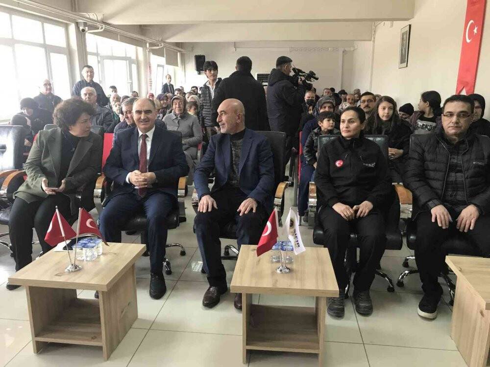 Konya'daki depremde evleri zarar görmüştü! Yeni evleri teslim edildi