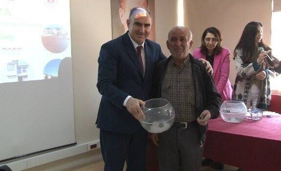 Konya'daki depremde evleri zarar görmüştü! Yeni evleri teslim edildi