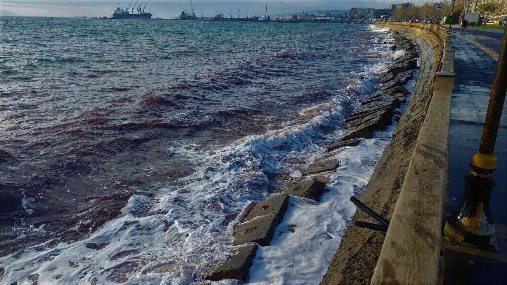 Marmara’da şiddetli fırtına etkili oluyor