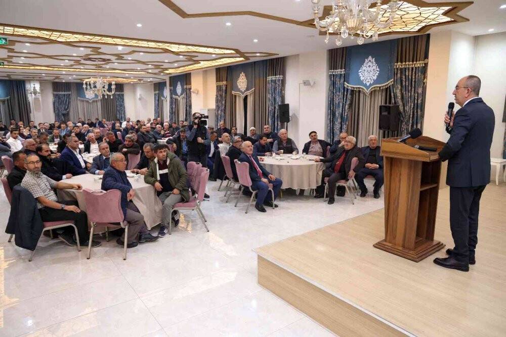 Mustafa Kavuş: “Biz muhtarlarımızla aynı hedefe koşan büyük bir aileyiz”