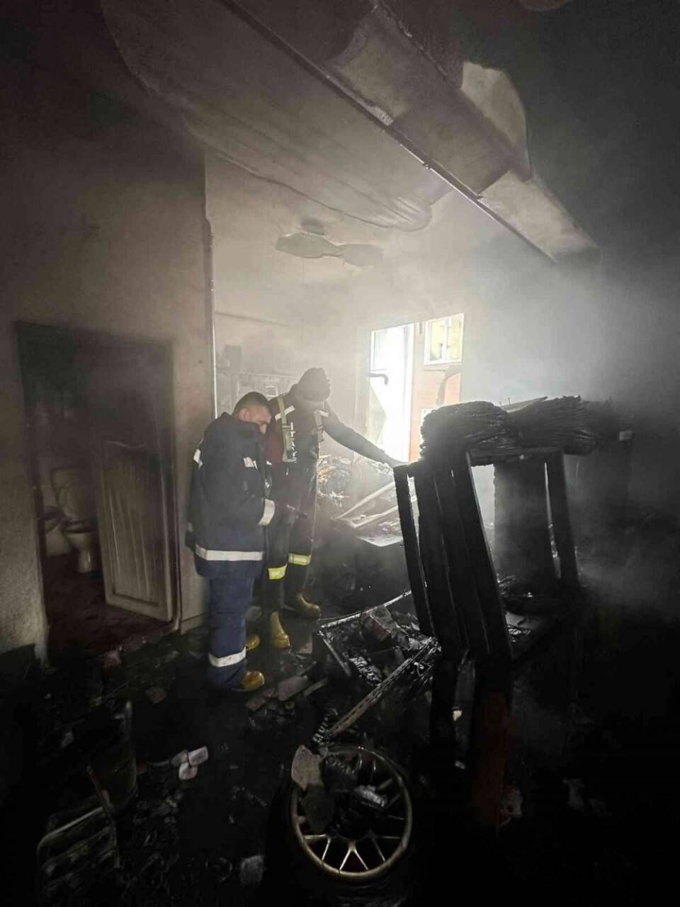 Depoda çıkan yangın söndürüldü