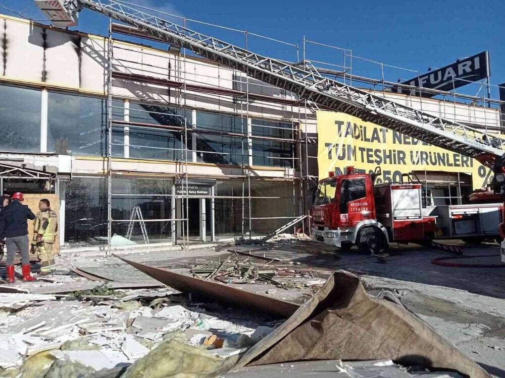 Mağazada korkutan yangın