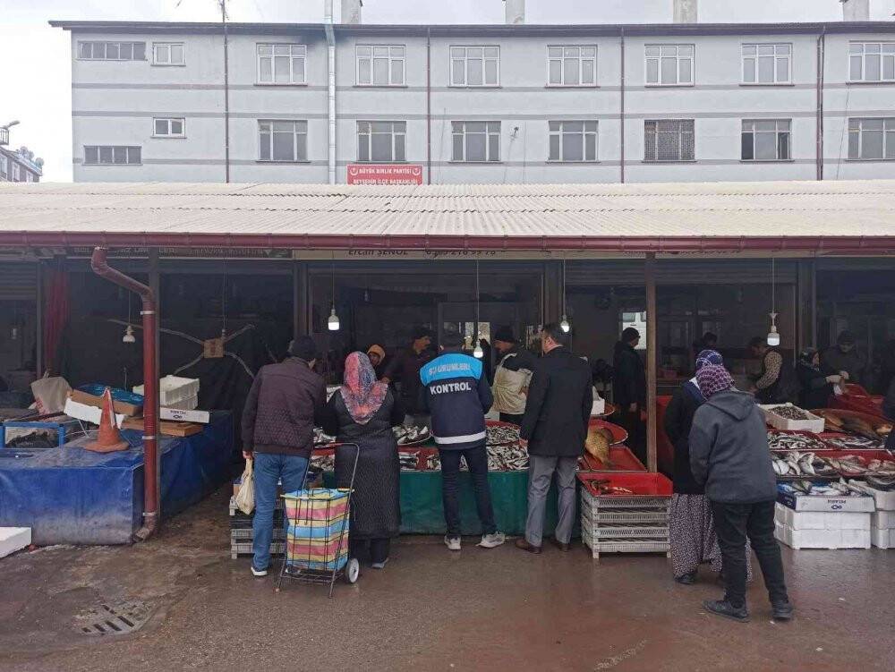 Beyşehir’de balık satış yerlerinde denetim
