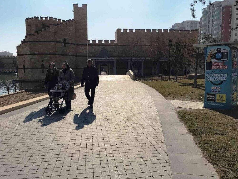 Konyalılar güneşli havanın tadını çıkarttı