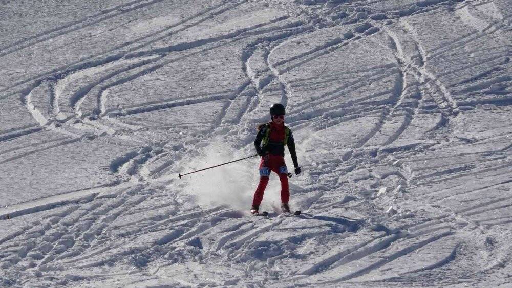 Gençler ve Büyükler Dağ Kayağı Türkiye Şampiyonası  yapıldı