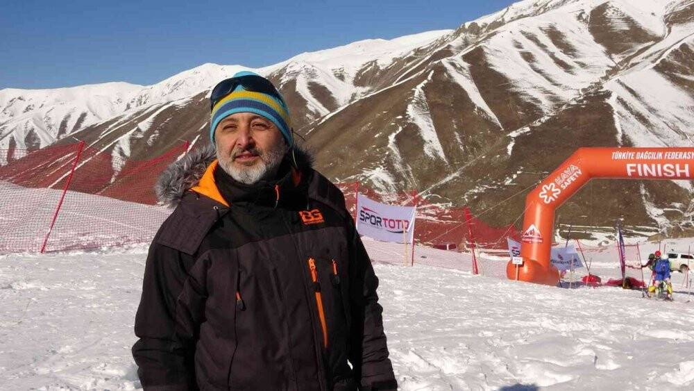 Gençler ve Büyükler Dağ Kayağı Türkiye Şampiyonası  yapıldı