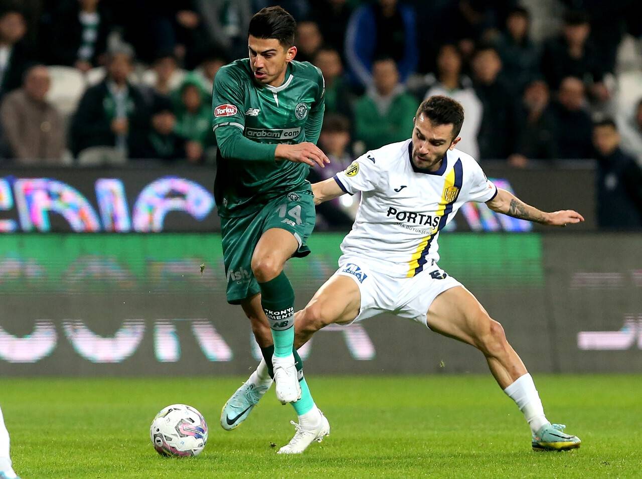 aa-20230123-30071160-30071155-arabamcom-konyaspor-mke-ankaragucu.jpg