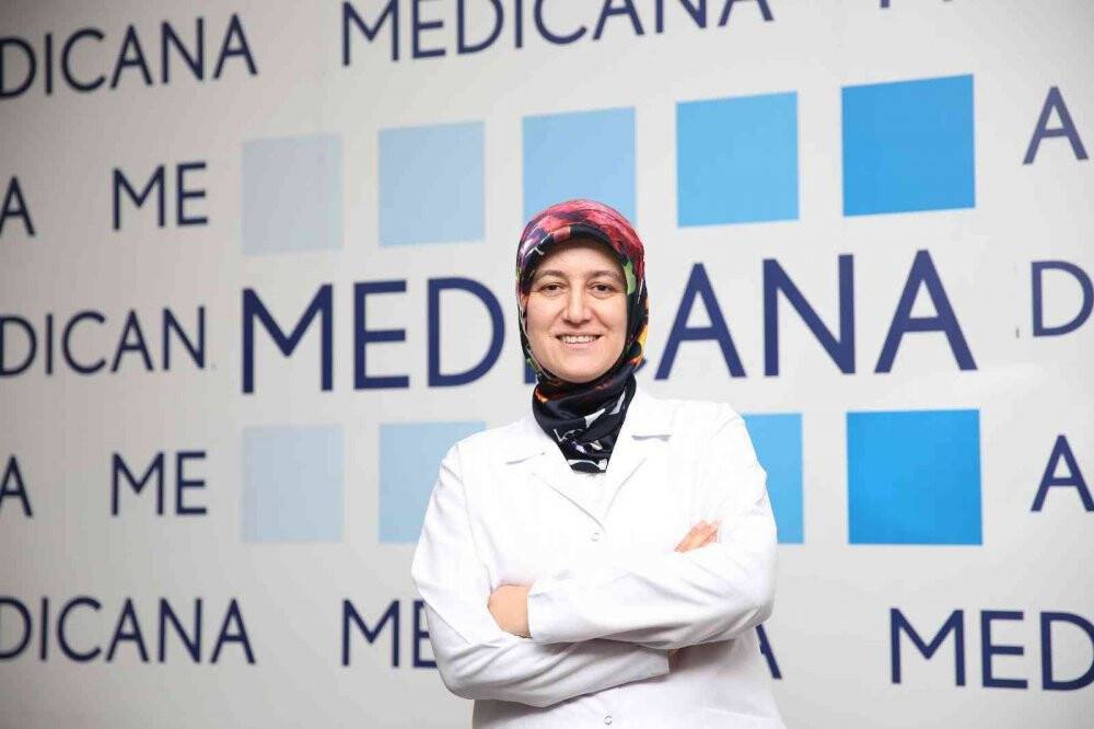 Günde 100 telden fazla saçı dökülenlere uyarı