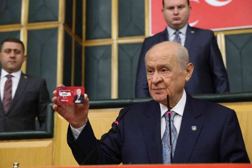 MHP Lider, Bahçeli: Cumhurbaşkanımız Erdoğan’ın tekrar aday olamayacağını iddia edenler ayak takımıdır