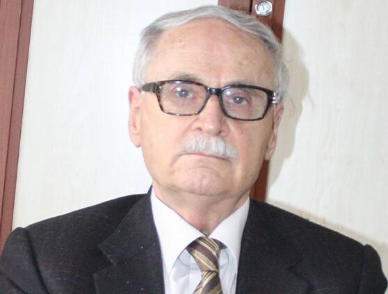 prof-dr-yusuf-kucukdag-fotolari-2.jpg