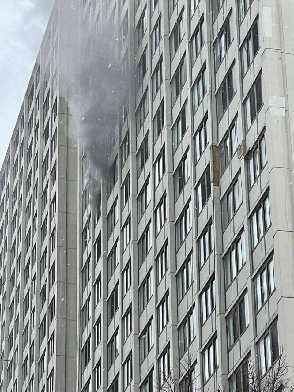 ABD’de 25 katlı binada yangın: 1 ölü, 8 yaralı