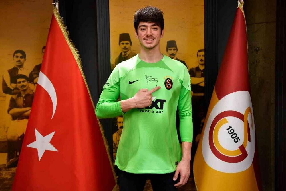 Galatasaray, genç kalecinin sözleşmesini uzattı