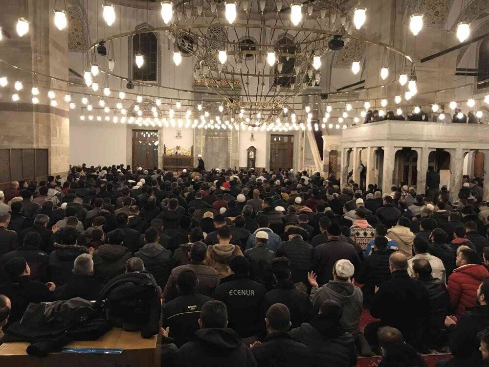 Konya’da Üç Aylar'a girişi müjdeleyen Regaib Kandili coşkuyla idrak edildi