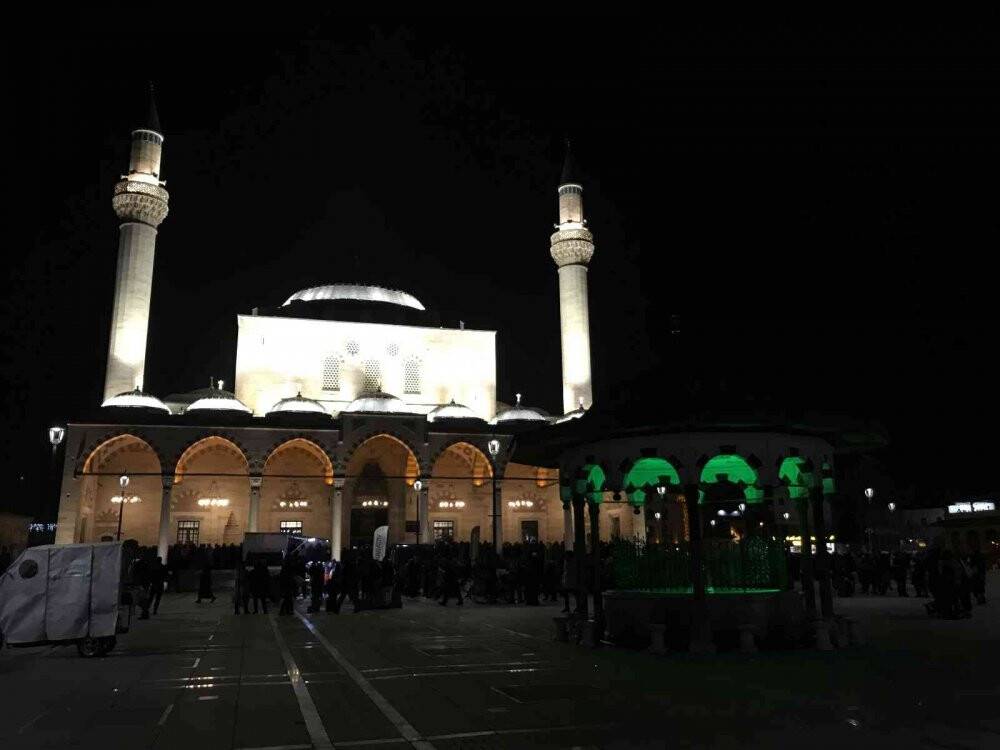 Konya’da Üç Aylar'a girişi müjdeleyen Regaib Kandili coşkuyla idrak edildi