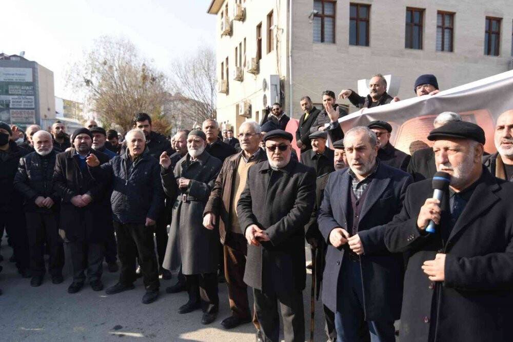 İsveç’te Kur’an-ı Kerim yakılması Iğdır’da kınandı