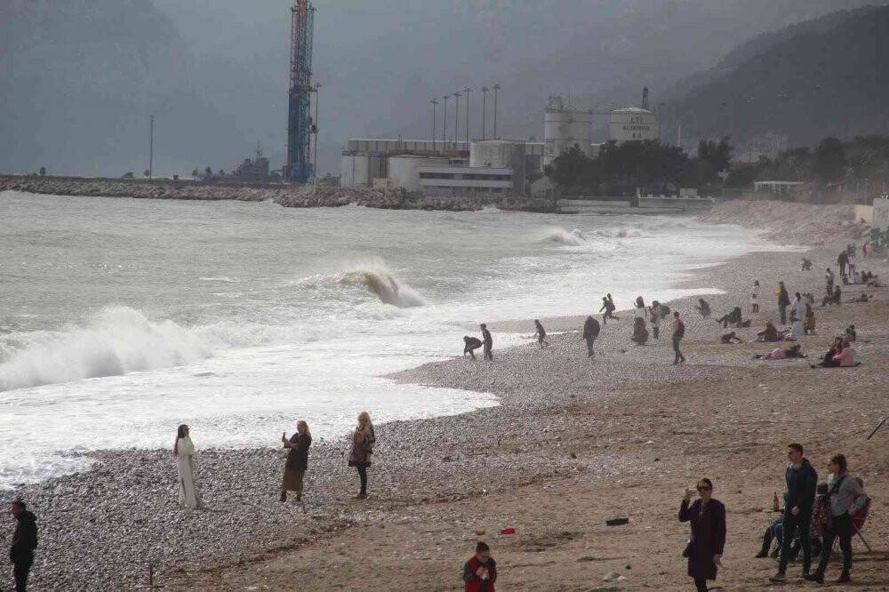 Dün fırtına vardı, bugün ziyaretçi akınına uğradı