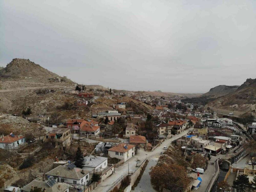 Geçen yıl kar altındaki tarihi Sille bu yıl kara hasret